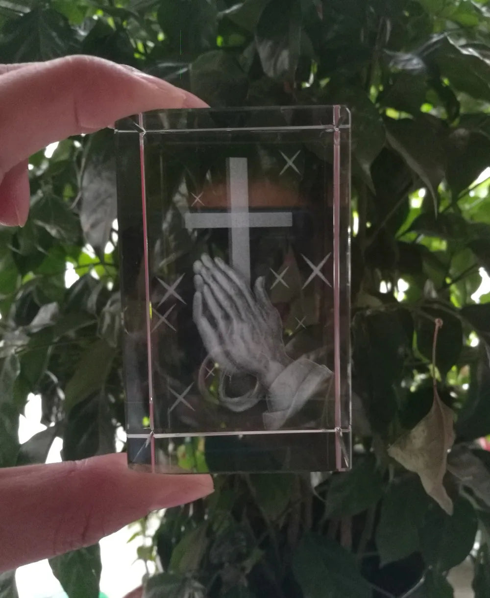 Christianity Catholicism BEST Christmas gift Religious efficacious Pray HOME family Safety Talisman 3D Crystal THE CROSS statue