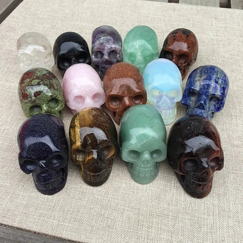 Natural Crystals Skulls Mineral Ghost Head Polished Carved Halloween Gift Desktop Home Decor Stone Crafts Skull Statues 14colors