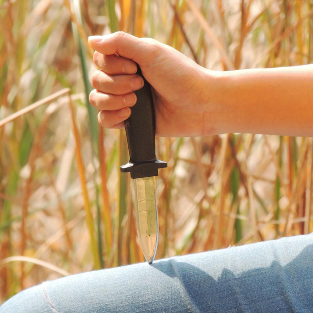 Comedy Magic Plastic Retractable Joke Prank Props Knife Scary Trick Toy Halloween Supplies