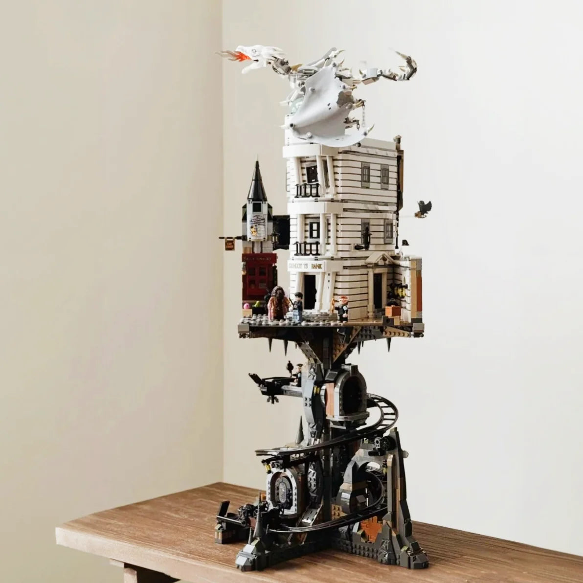 Christmas Promotion  4803pcs  FIT 76417 Gringotted Wizarding Bank Collectible Building Block Model Bricks Toys Birthday Gifts