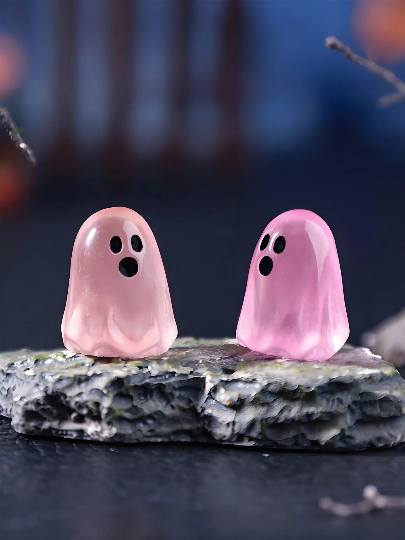 10/20pcs Luminous Multicolor Halloween Mini Resin Ghost Glow in The Dark Miniature Ghost Figurines Tiny Ghost Ornaments