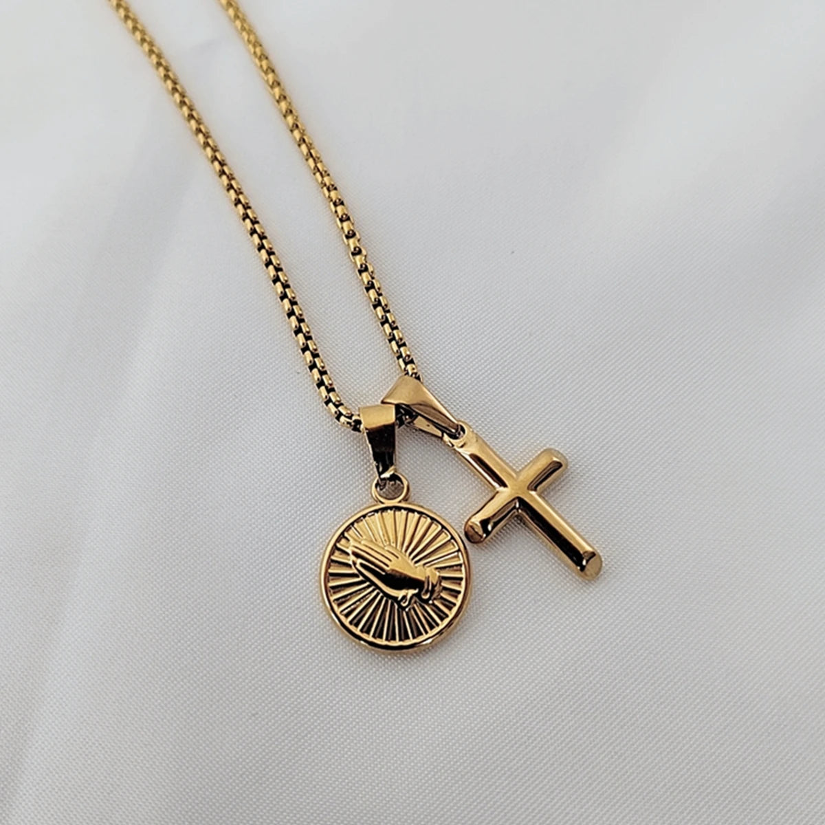 Cross Pendant Geometric Necklace Electroplated 18K Gold Stainless Steel Oval Square Necklace