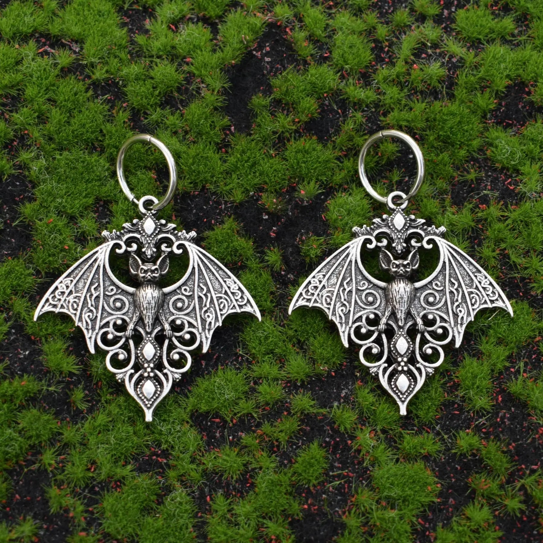 10 Pairs Vintage Gothic style mysterious vampire Bat Earrings with Stainless Steel Hook for Women Halloween gift jewelry