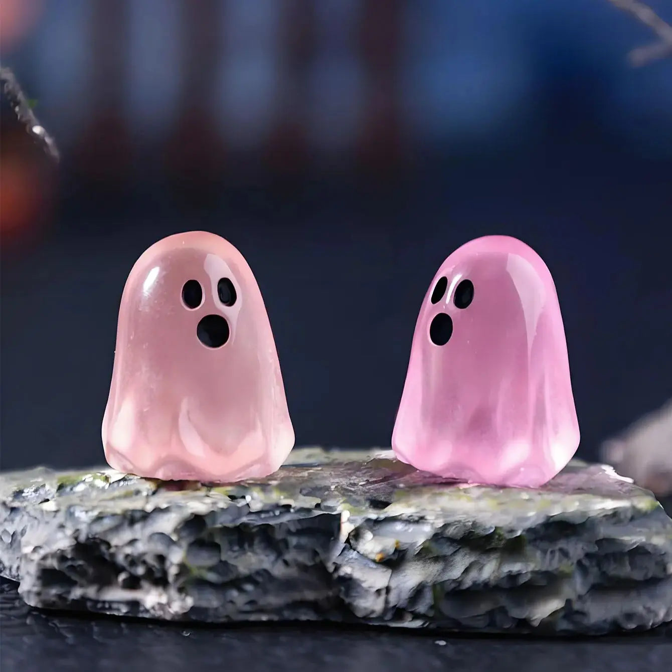 10/20pcs Luminous Multicolor Halloween Mini Resin Ghost Glow in The Dark Miniature Ghost Figurines Tiny Ghost Ornaments