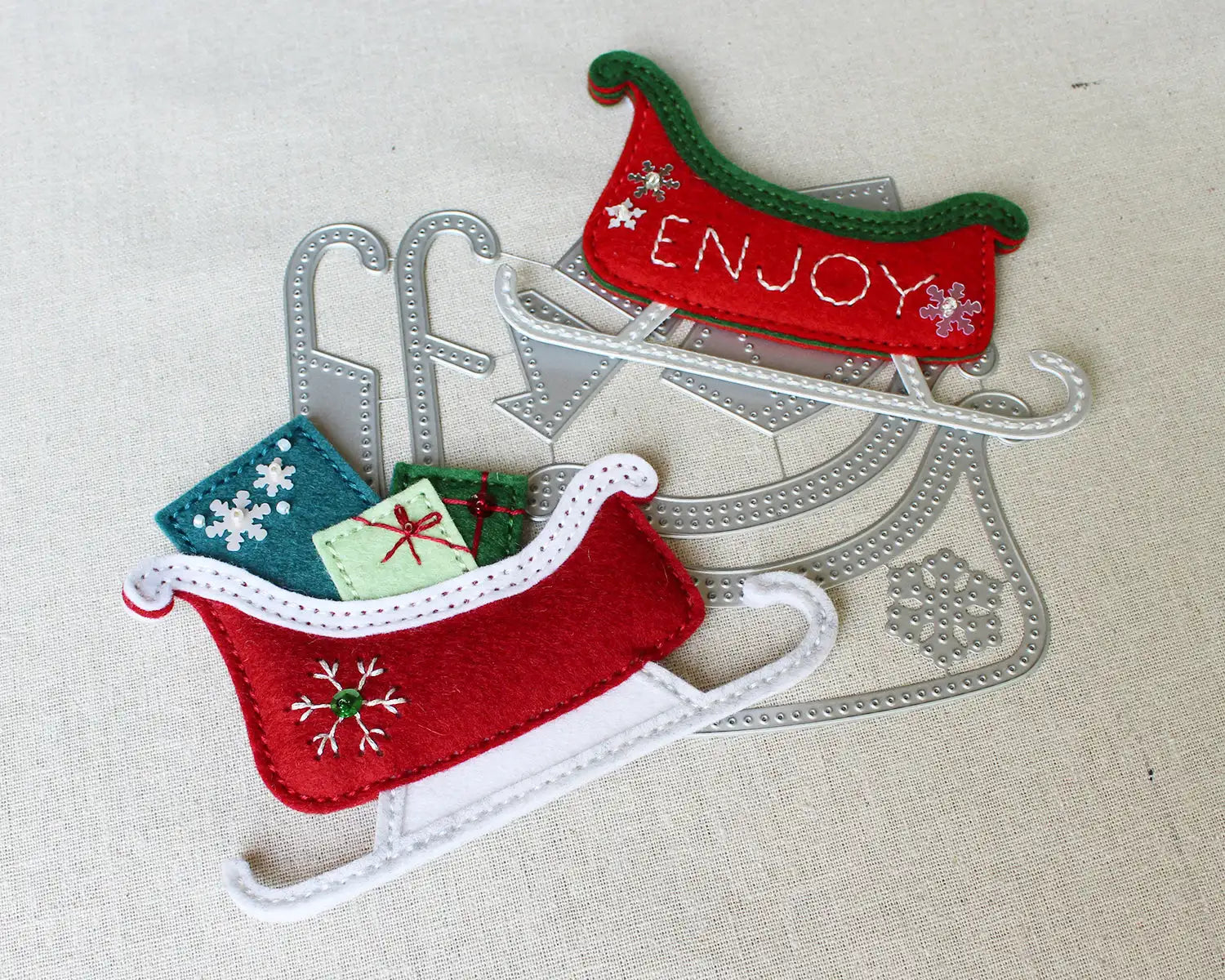 Christmas In 2025 Santa Sleigh presentFelt Dies Metal Cutting Dies for DIY Making Card Scrapbook Embossed Paper Album Craft