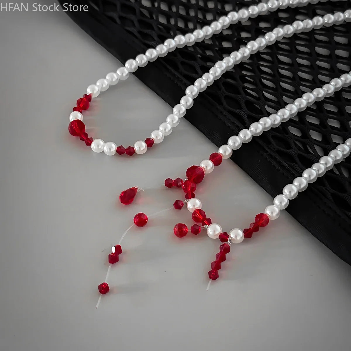 Necklace Dripping Blood Imitation Pearls Womens Necklace Halloween Choker Gothic Style Pearls Creative Tassel Choker Necklace